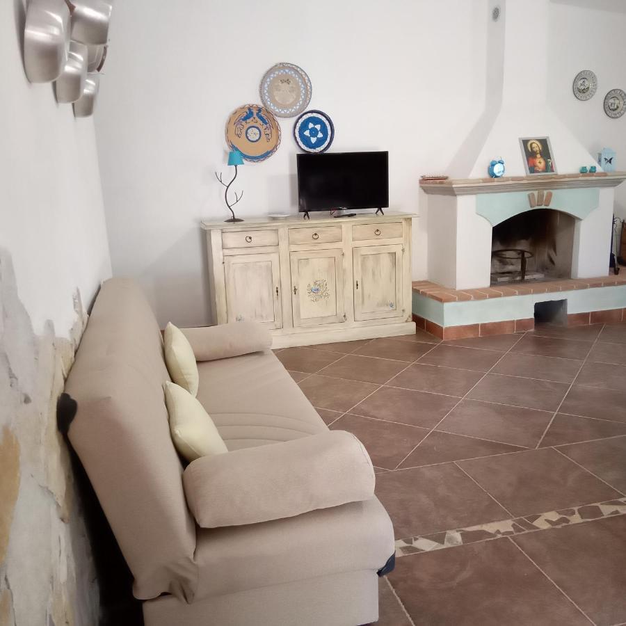 Casa Di Campagna กัลเตลลิ ภายนอก รูปภาพ